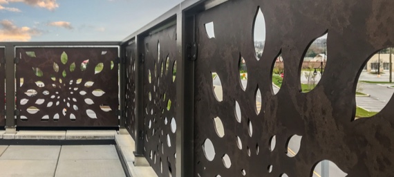 Example of a Parasoleil™ Standard Railing System