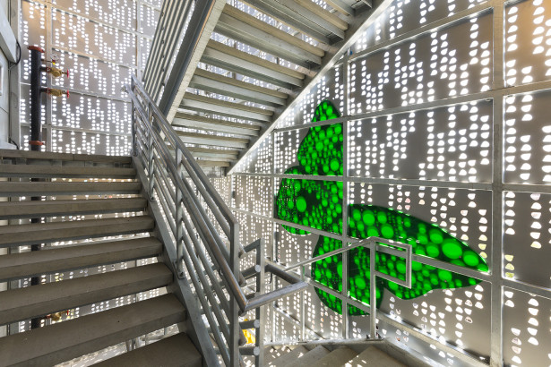 Parasoleil™ Panels in use for the Mariposa VII case study