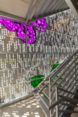 Parasoleil™ Panels in use for the Mariposa VII case study