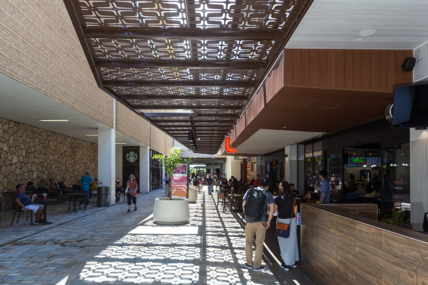 Parasoleil™ Panels in use for the Ala Moana Center case study