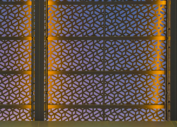 Parasoleil™ Panels in use for the Burbank Town Center case study