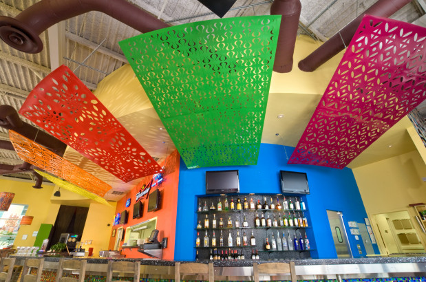 Parasoleil™ Panels in use for the Como Se Dice Restaurant & Cantina case study