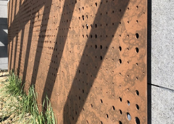 Parasoleil™ Panels in use for the DaVita Rooftop case study