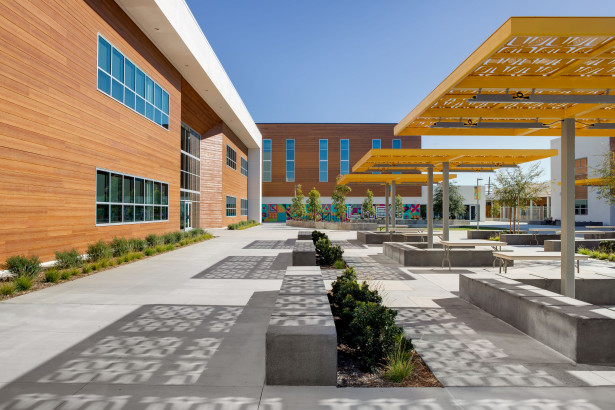 Parasoleil™ Panels in use for the Logan Memorial Education Complex case study