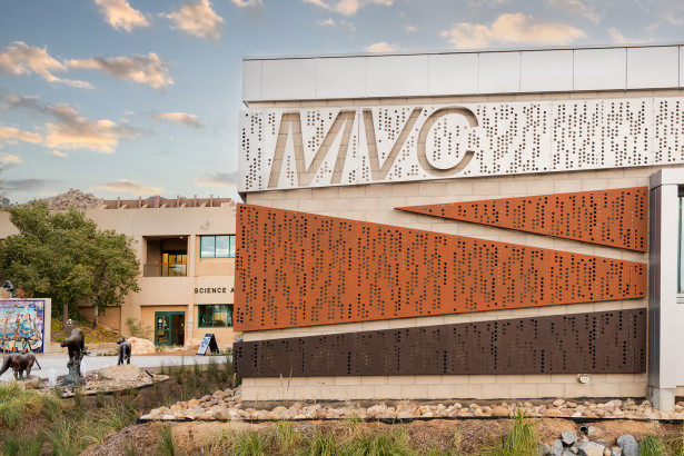 Parasoleil™ Panels in use for the Moreno Valley College Welcome Center case study