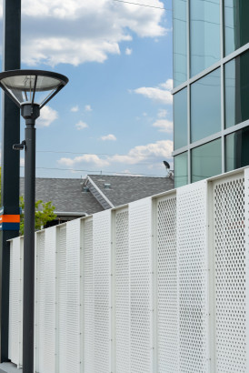 Parasoleil™ Panels in use for the Pacifica Christian case study