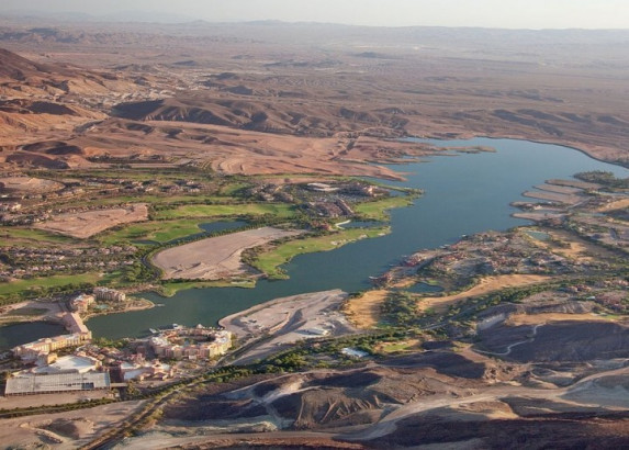 Parasoleil™ Panels in use for the Purple Heart Plaza case study