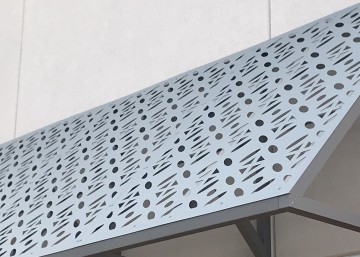 Parasoleil™ Panels in use for the Tanger Outlet Mall - Columbus case study