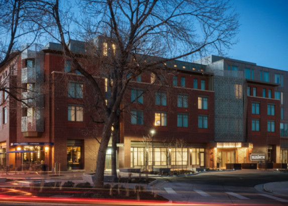 Parasoleil™ Panels in use for the Elizabeth Hotel case study